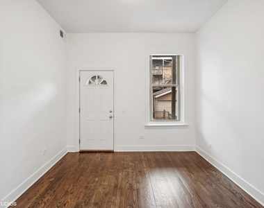 1114 N Wolcott Avenue - Photo Thumbnail 7