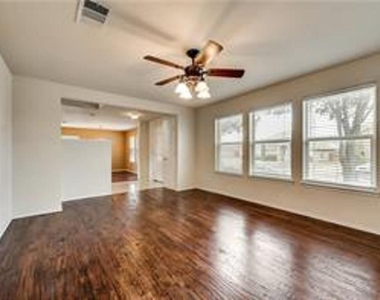 12367 Ridgetop Circle - Photo Thumbnail 4