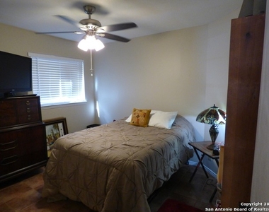 2411 Facet Oak - Photo Thumbnail 2