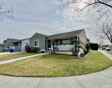 2836 Silva Street - Photo Thumbnail 1