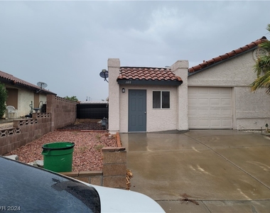 1688 Esteban Avenue - Photo Thumbnail 2