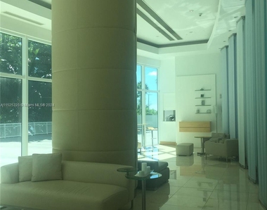 2101 Brickell Ave - Photo Thumbnail 8