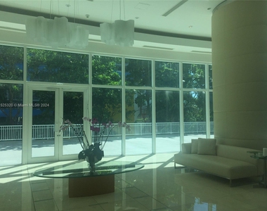 2101 Brickell Ave - Photo Thumbnail 7