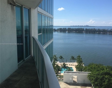 2101 Brickell Ave - Photo Thumbnail 3