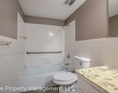 12775 Woodcrest Plaza - Photo Thumbnail 13