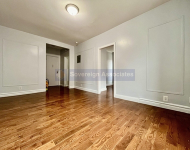 518 West 204th Street - Photo Thumbnail 2
