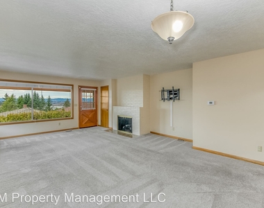 6510 East Evergreen Blvd - Photo Thumbnail 6