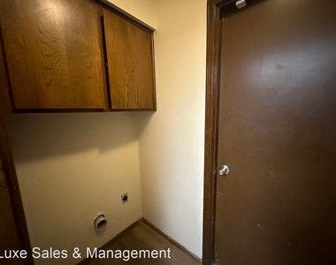 8306 Nw 8th Street - Photo Thumbnail 11