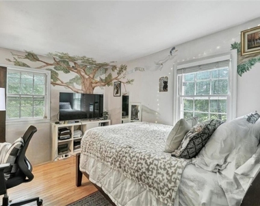 175 Linda Avenue - Photo Thumbnail 9