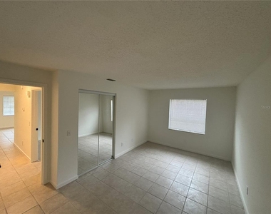 450 N Elmwood Point - Photo Thumbnail 7