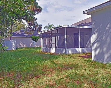 2443 Ambassador Avenue - Photo Thumbnail 4