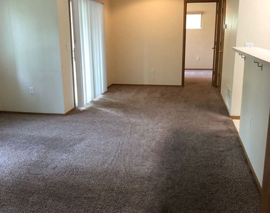 10700 W Halstead Ln - Photo Thumbnail 32