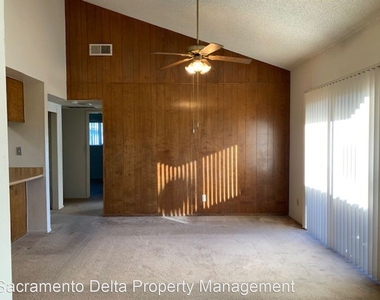 7463 Tierra Way - Photo Thumbnail 3