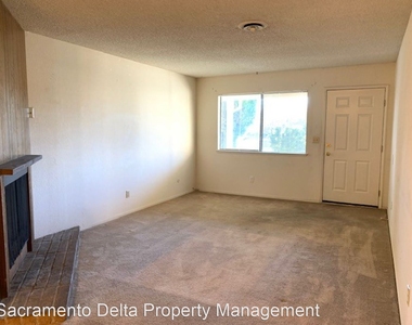 7463 Tierra Way - Photo Thumbnail 2