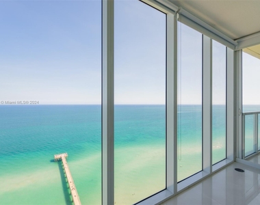 16699 Collins Ave - Photo Thumbnail 6