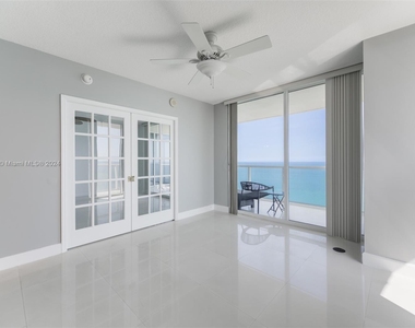 16699 Collins Ave - Photo Thumbnail 20