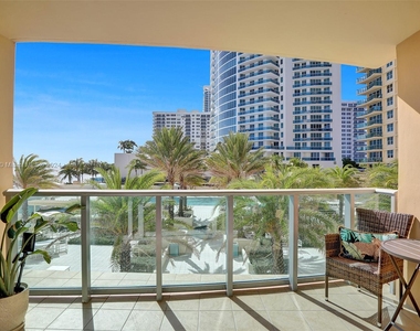 2501 S Ocean Dr - Photo Thumbnail 2