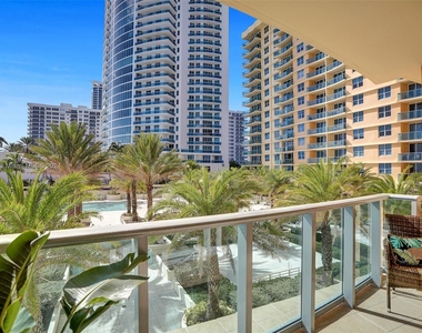 2501 S Ocean Dr - Photo Thumbnail 3