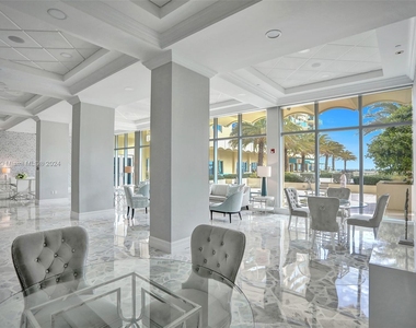 2501 S Ocean Dr - Photo Thumbnail 5