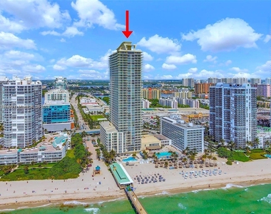 16699 Collins Ave - Photo Thumbnail 19