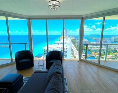 16699 Collins Ave - Photo Thumbnail 0