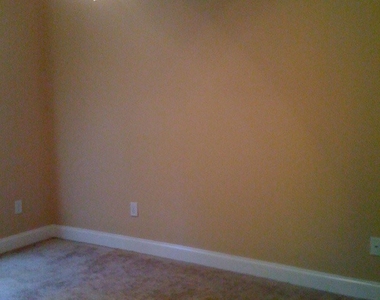 1453 Hazelgreen Way - Photo Thumbnail 7