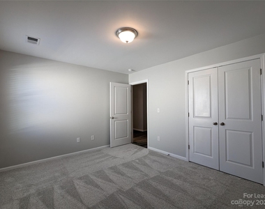 1530 Cambria Court - Photo Thumbnail 29