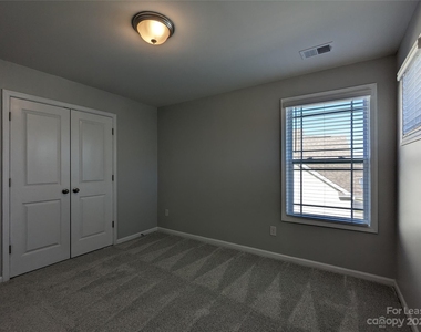 1530 Cambria Court - Photo Thumbnail 35