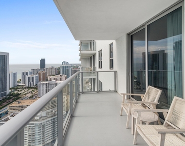 4010 S Ocean Drive - Photo Thumbnail 27