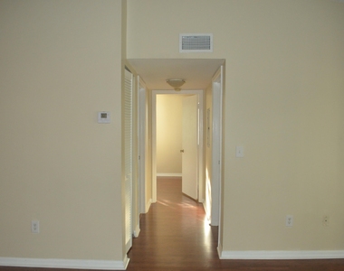 900 S Crestwood Court S - Photo Thumbnail 12