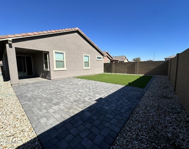 6325 W Raymond Street - Photo Thumbnail 43