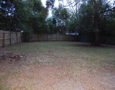 1409 Glenda Drive - Photo Thumbnail 8