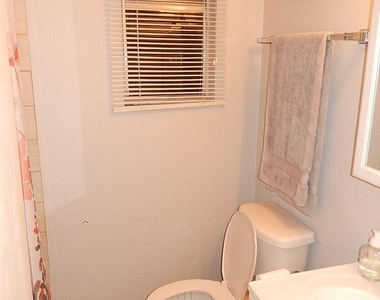 1409 Glenda Drive - Photo Thumbnail 4