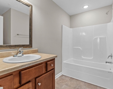 2243 Del Carmel Way - Photo Thumbnail 10