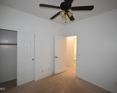 11633 W Jackson Street - Photo Thumbnail 36