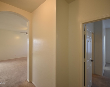 11633 W Jackson Street - Photo Thumbnail 24