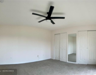 1440 N Lawnwood Cir, Unit 17a - Photo Thumbnail 40