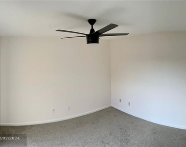 1440 N Lawnwood Cir, Unit 17a - Photo Thumbnail 39