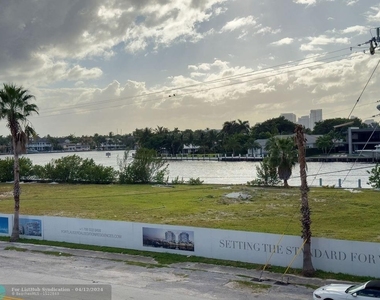 550 Bayshore Dr - Photo Thumbnail 2