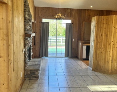 2211 Sw Almansa Avenue - Photo Thumbnail 3