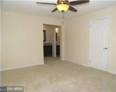 6650 Midhill Place - Photo Thumbnail 10