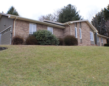 316 Ferndale Lane - Photo Thumbnail 1