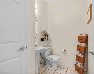 2332 Sumac Court - Photo Thumbnail 7