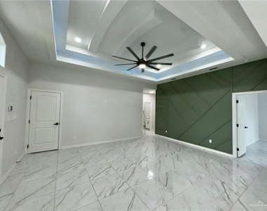 3421 Silver Nugget Drive - Photo Thumbnail 7