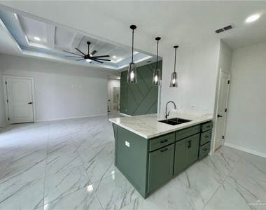 3421 Silver Nugget Drive - Photo Thumbnail 6
