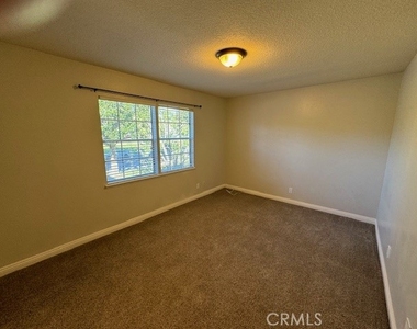 2360 Lomeli Lane - Photo Thumbnail 8