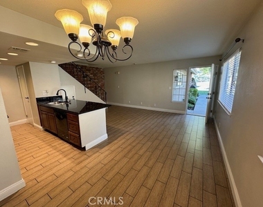 2360 Lomeli Lane - Photo Thumbnail 4