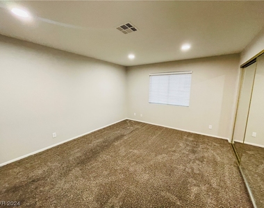 8410 Eldora Avenue - Photo Thumbnail 24