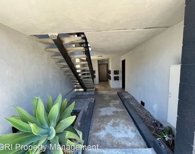 34 Visitacion Avenue - Photo Thumbnail 9