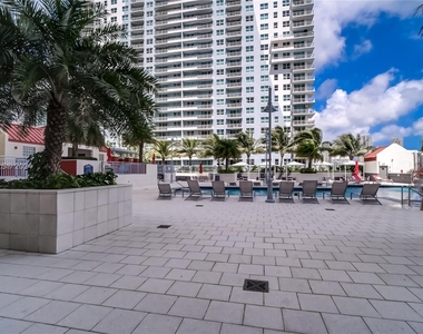 1155 Brickell Bay Dr - Photo Thumbnail 46